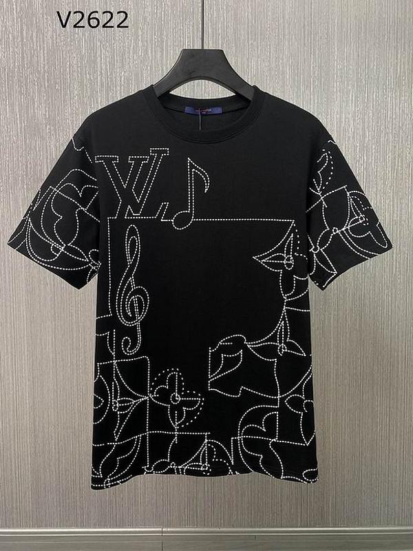 Louis Vuitton Men's T-shirts 1365